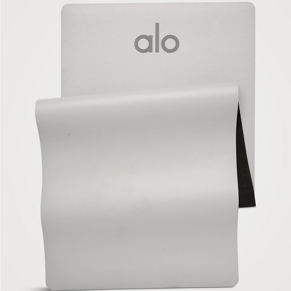 Other - Alo Yoga Mat in Gray and Black